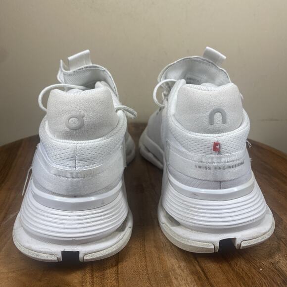 On Cloudnova Undyed White Womens Triple White Size 9 Athletic Running Shoes - Picture 3 of 9